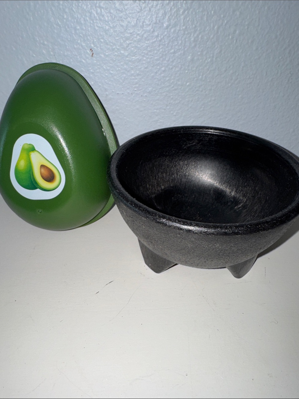 Avocado Fresh Keeper & Guacamole Bowl Never Used